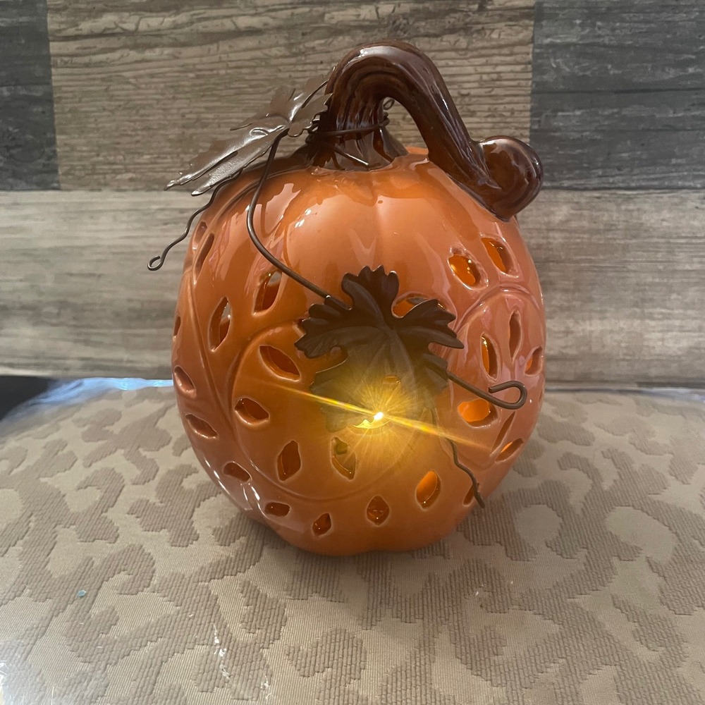 Cracker Barrel Ceramic Light Up Pumpkin Orange Fall Harvest Decor New in Box